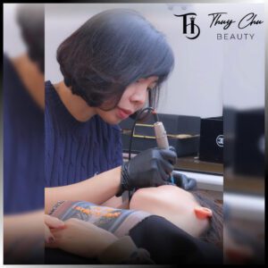 Phun môi có đau không chuyên gia thẩm mỹ giải đáp chi tiết