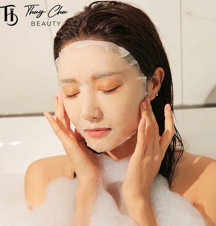 Mặt nạ dưỡng da giúp da hấp thụ dưỡng chất nhanh chóng