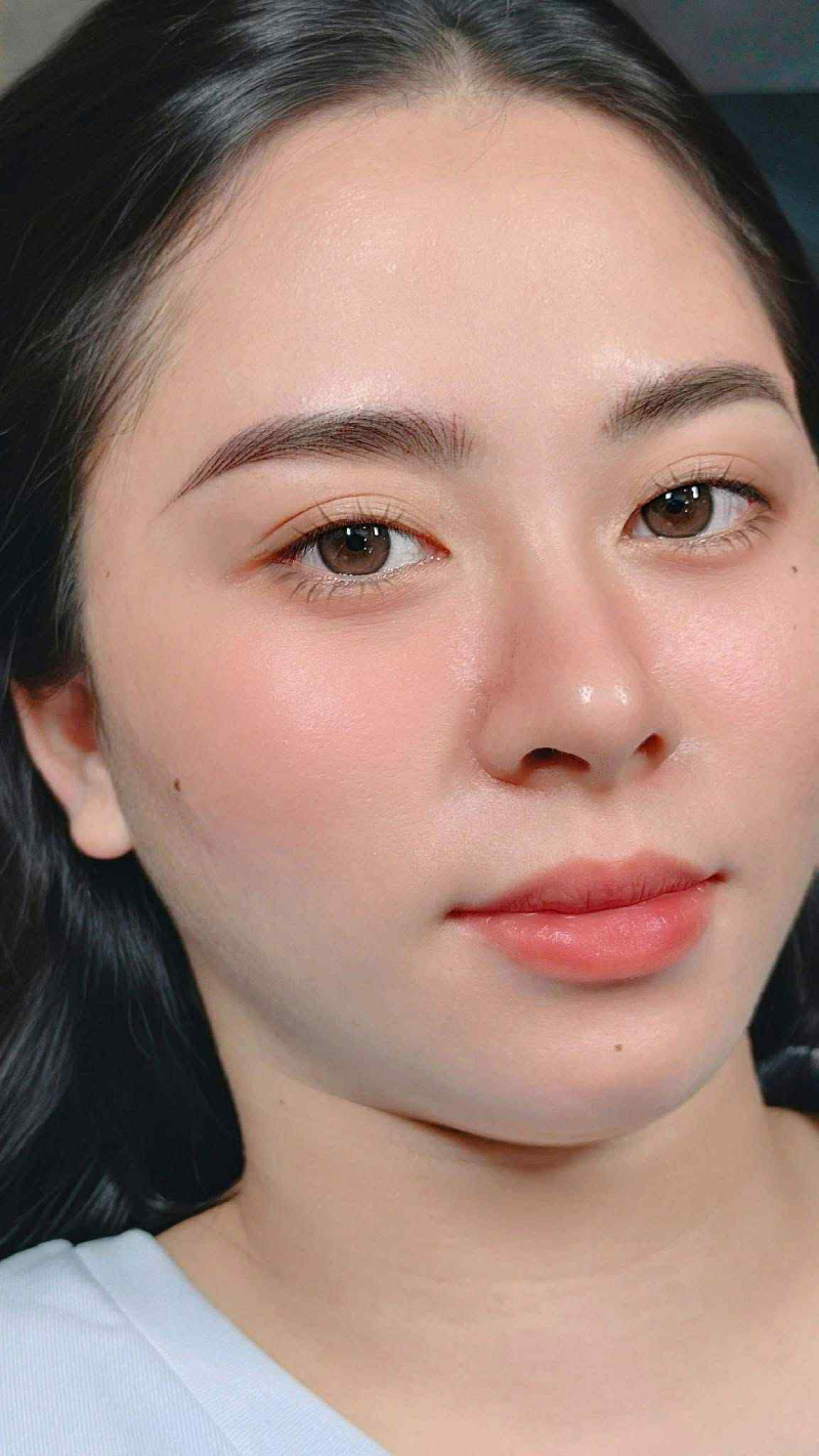 Chị em nên đi phun môi, phun mày nhân dịp lễ Quốc Khánh 2/9.